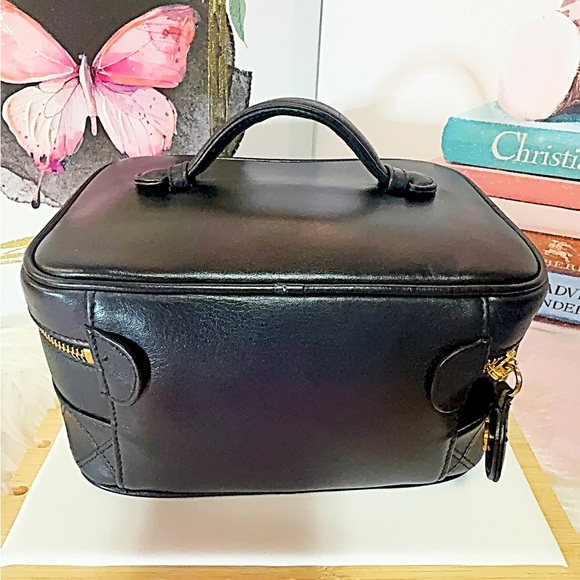 Chanel Vanity Bag Black Leather include dust bag - Picture 6 of 12